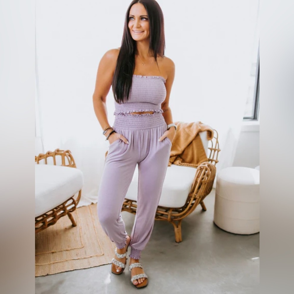 Lavender two piece jogger and tube top set nwt‎